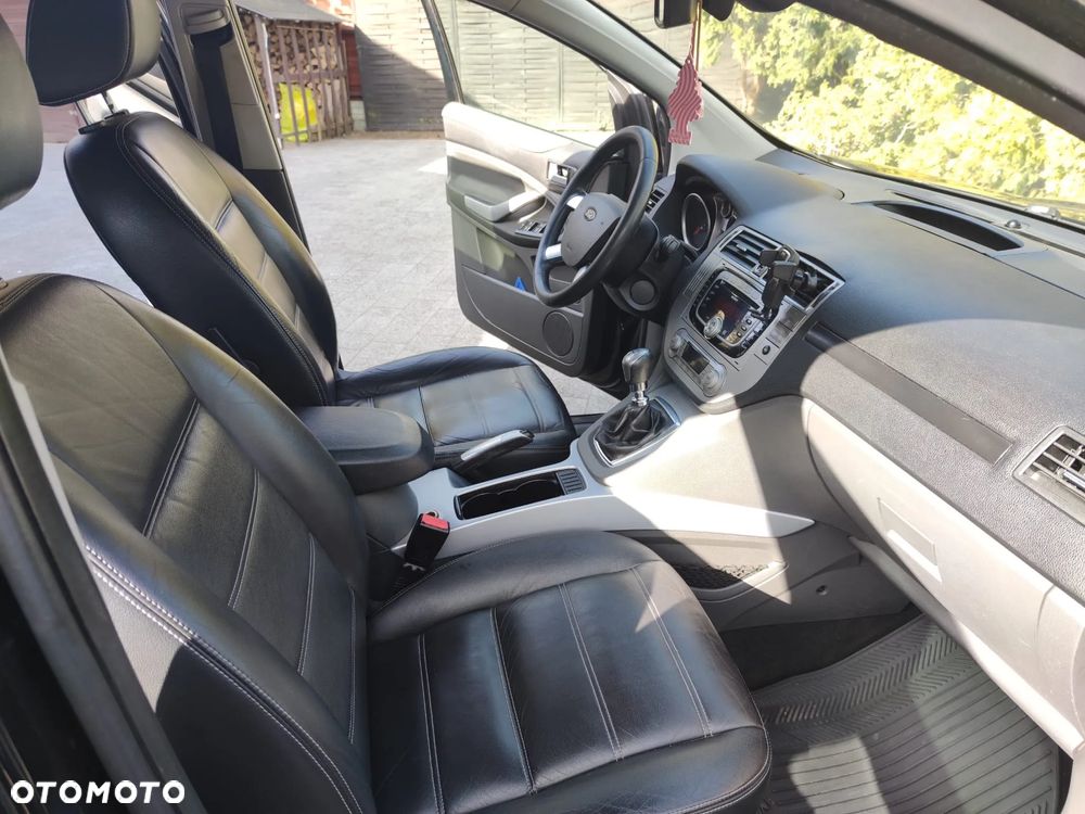 Ford Kuga 2.0 TDCi Titanium - 16