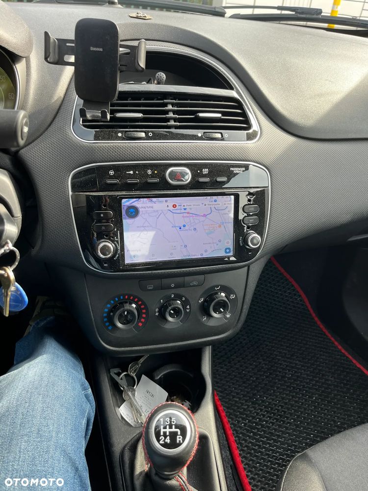 Fiat Punto 1.4 Young - 15