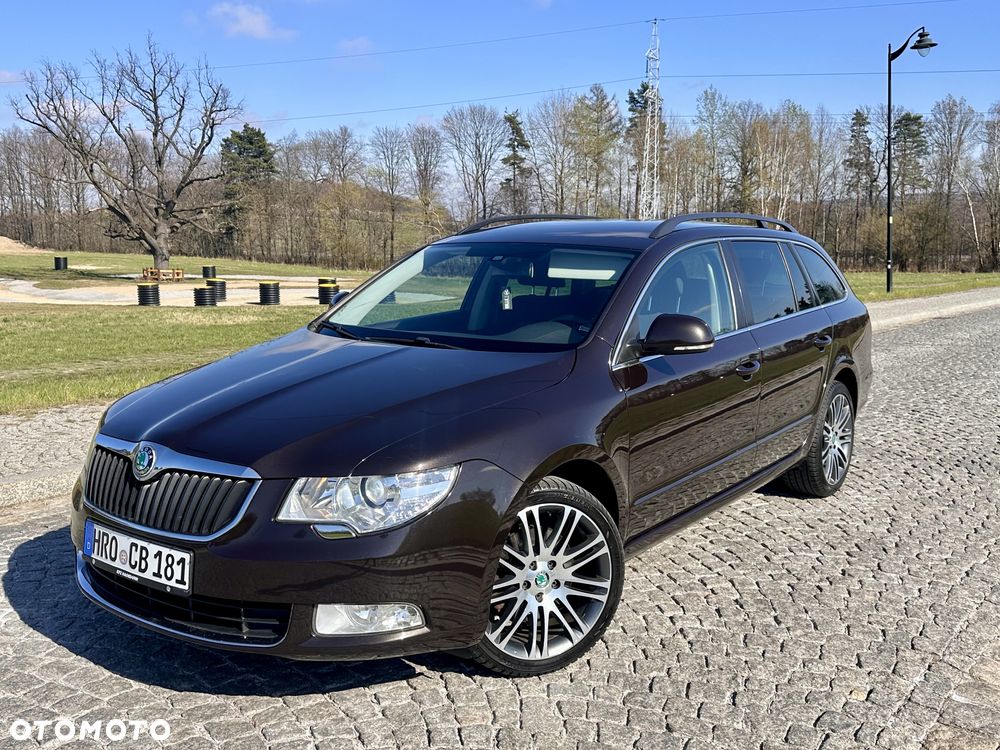 Skoda Superb 2.0 TDI DSG Exclusive - 26