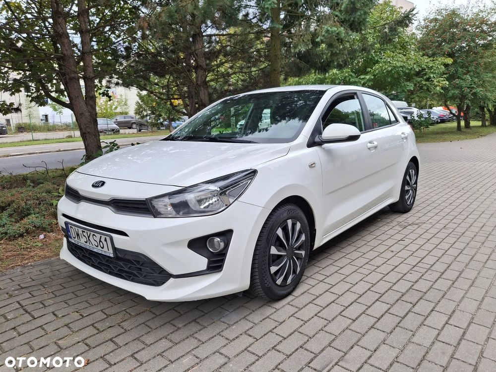 Kia Rio - 1