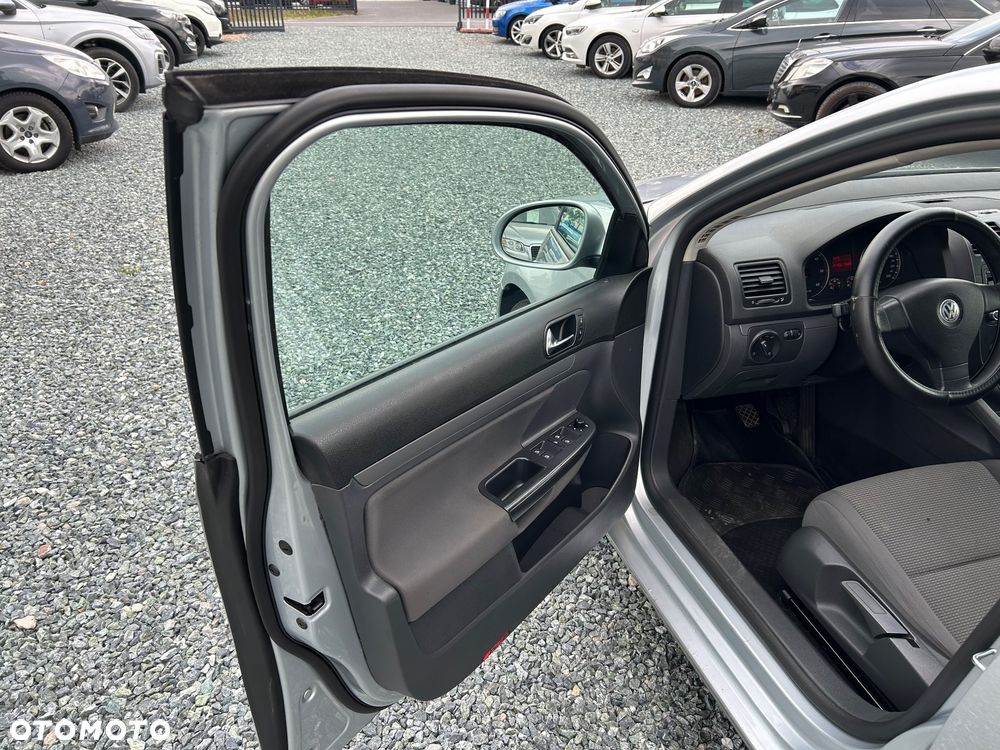 Volkswagen Golf - 9