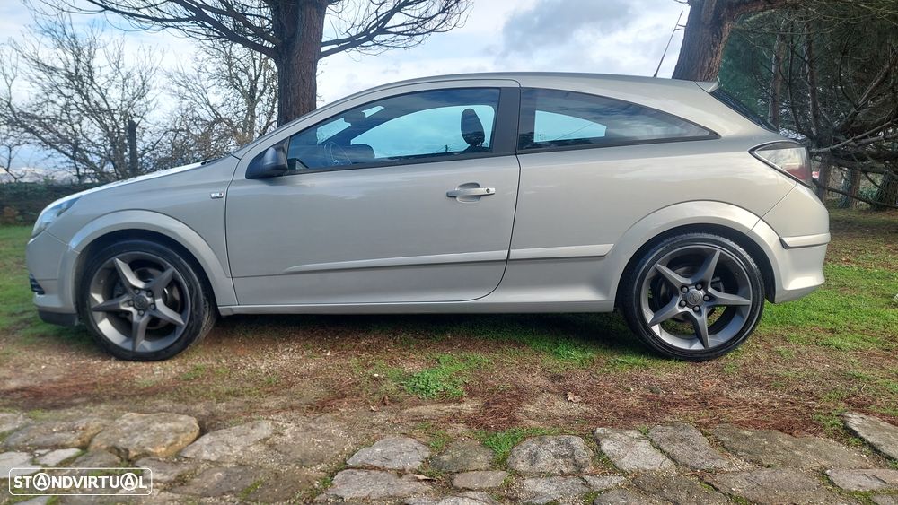 Opel Astra Coupe - 4