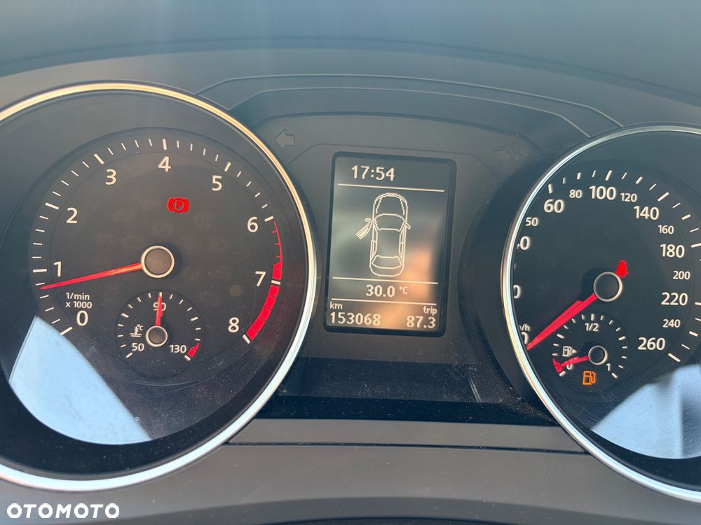 Volkswagen Jetta 1.4 TSI BMT Trendline - 19