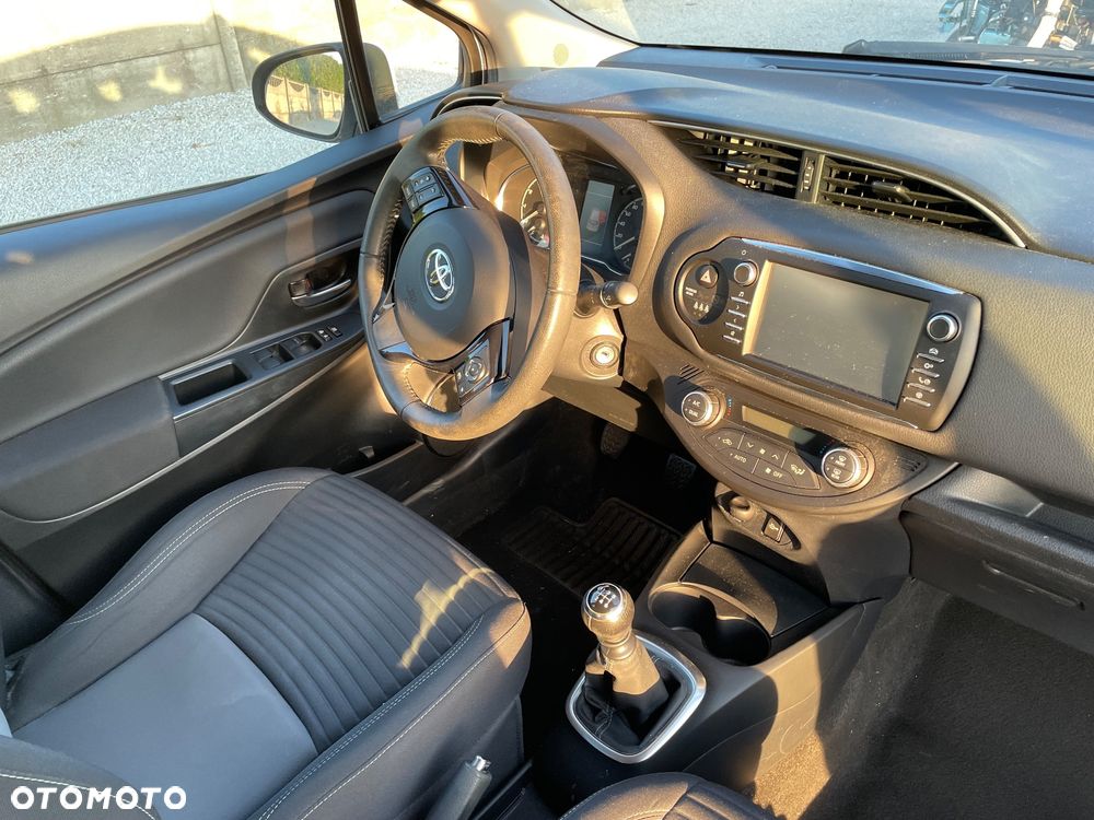 Toyota Yaris 1,5-Dual-VVT-iE Selection - 8
