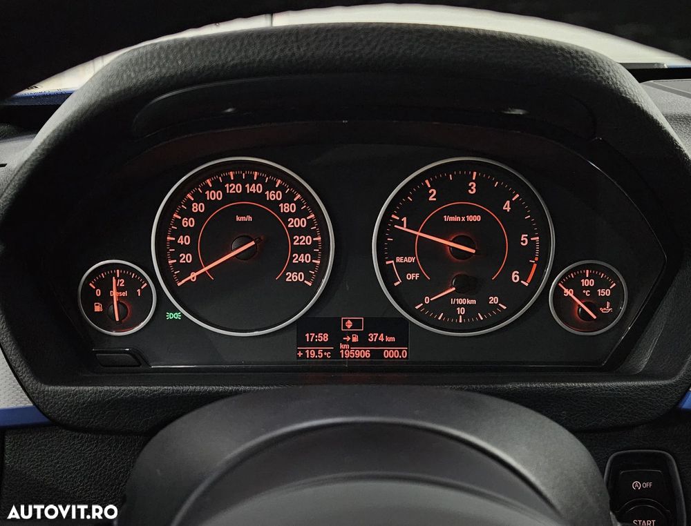 BMW Seria 3 320d Sport Line - 12