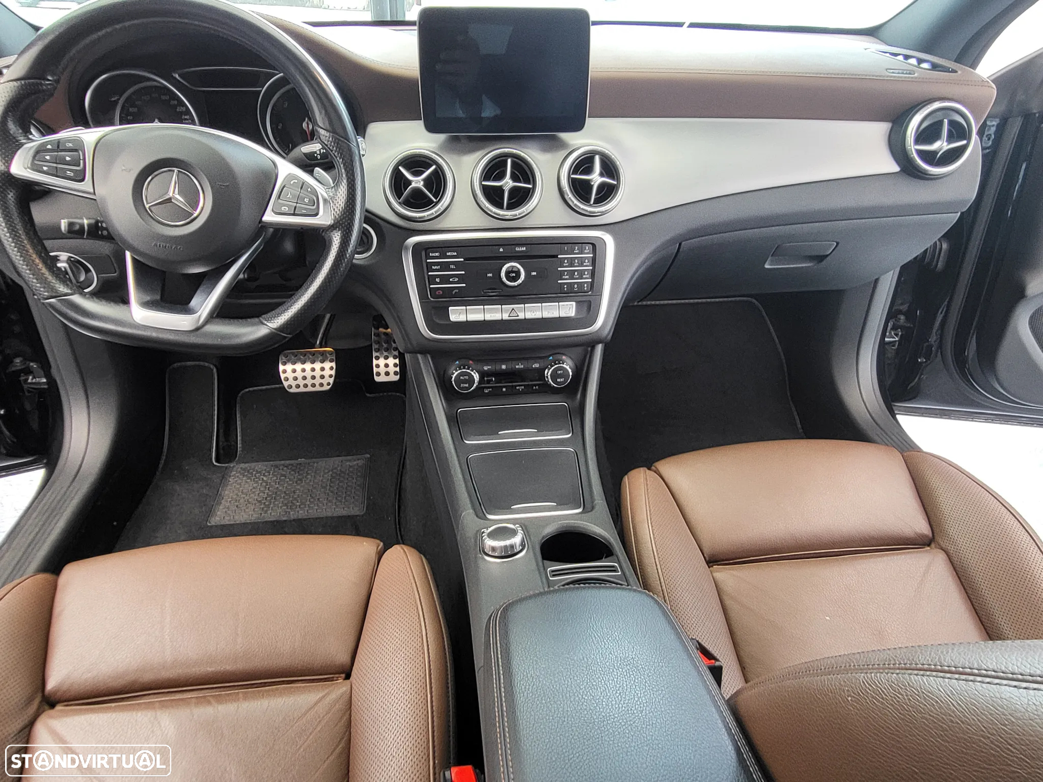 Mercedes-Benz CLA 220 Shooting Brake d 7G-DCT AMG Line - 20