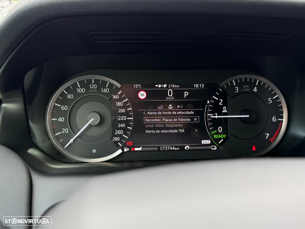 Land Rover Discovery Sport P300e Dynamic SE - 37