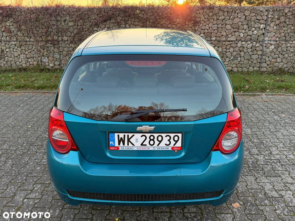 Chevrolet Aveo 1.2 16V Base - 17