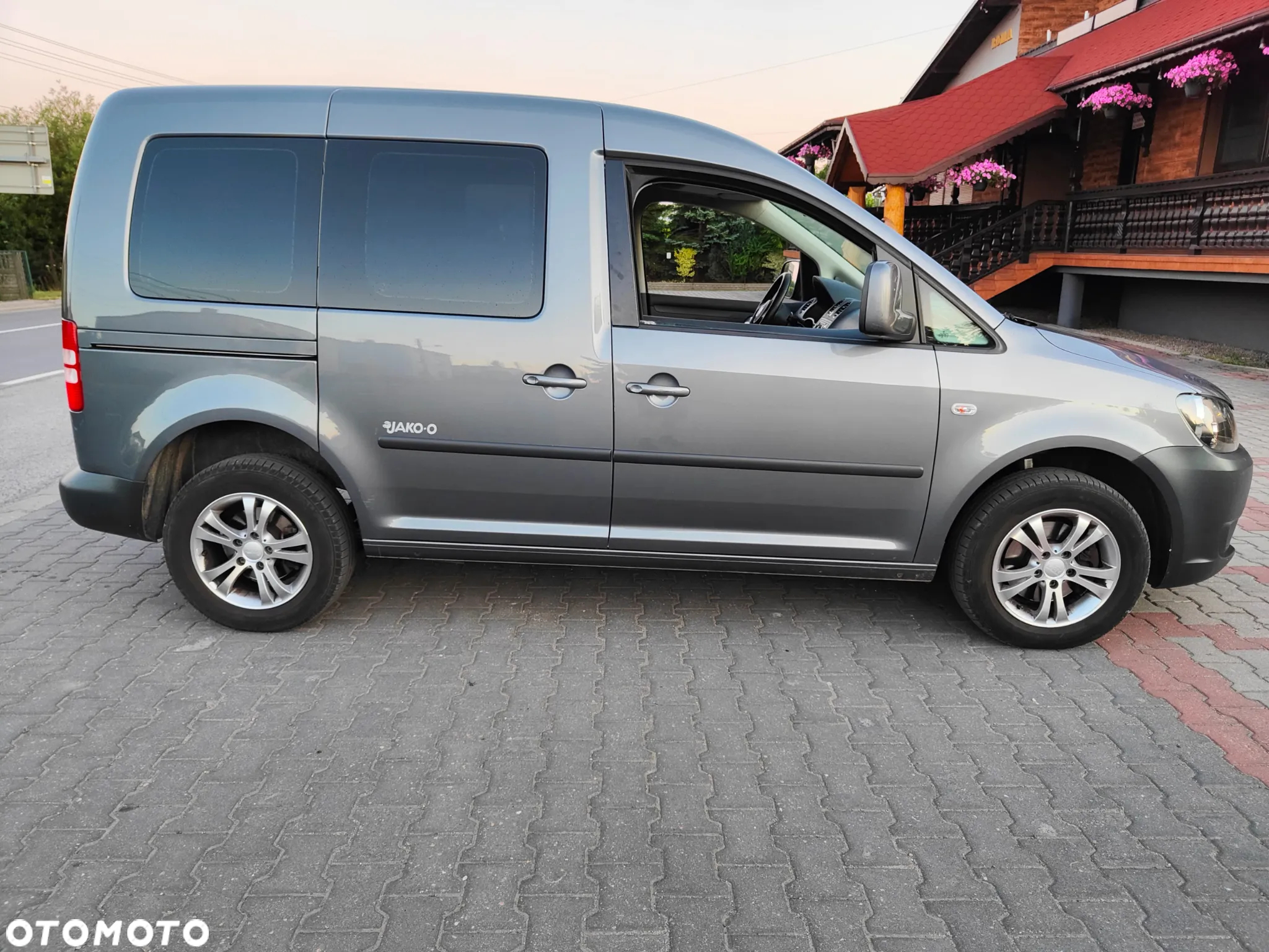 Volkswagen Caddy - 8