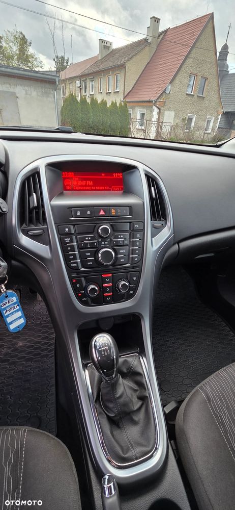 Opel Astra 1.4 Turbo Exklusiv - 11