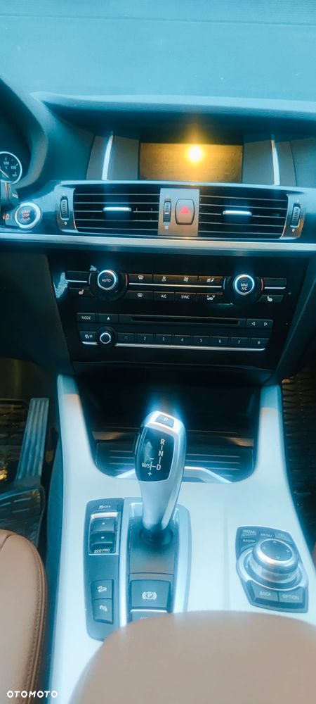 BMW X3 xDrive20d - 8