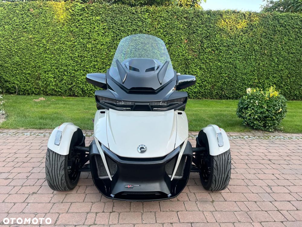 Can-Am Spyder - 3