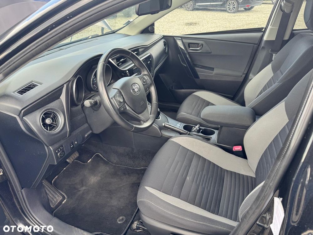 Toyota Auris 1.8 HSD Prestige NAVI - 12