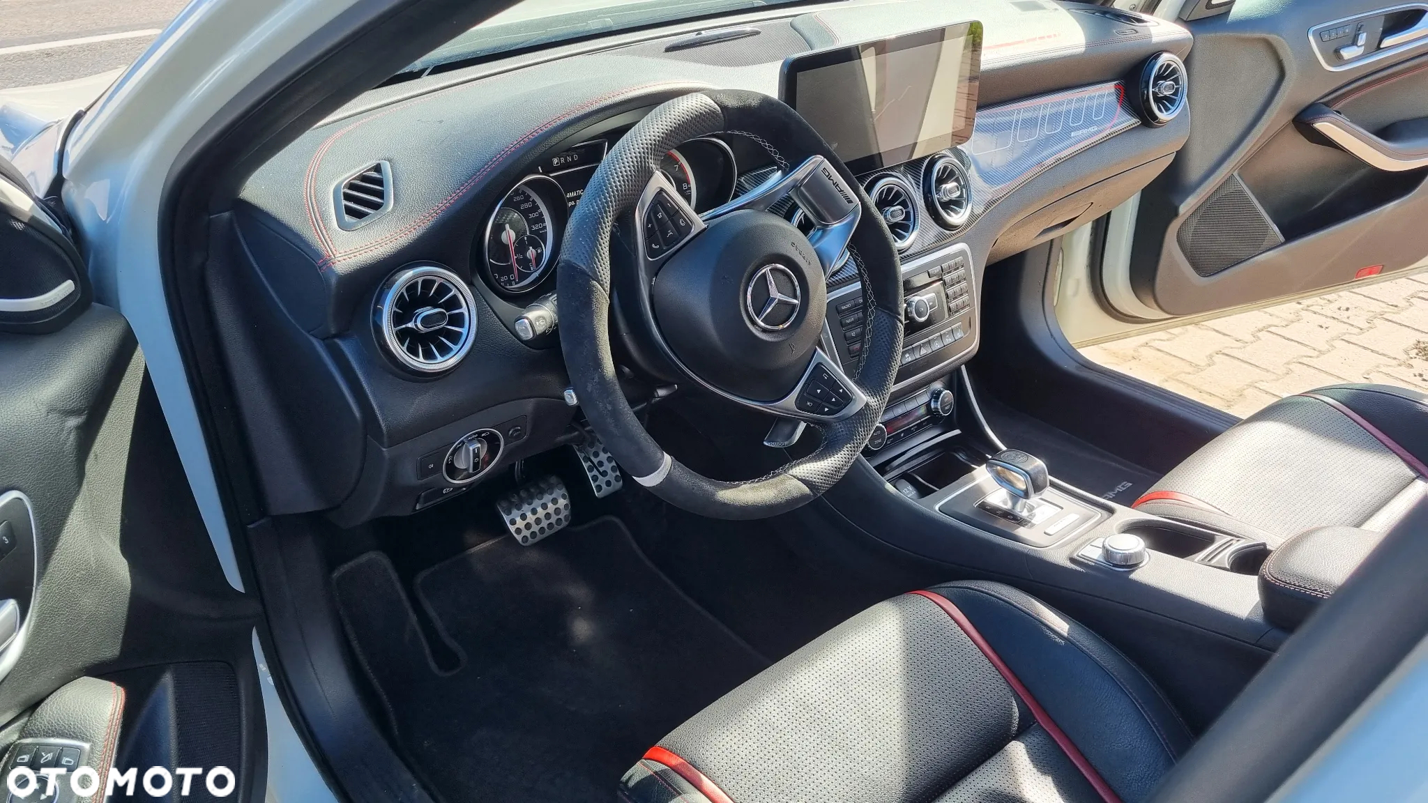 Mercedes-Benz GLA 45 AMG 4-Matic Edition 1 - 29