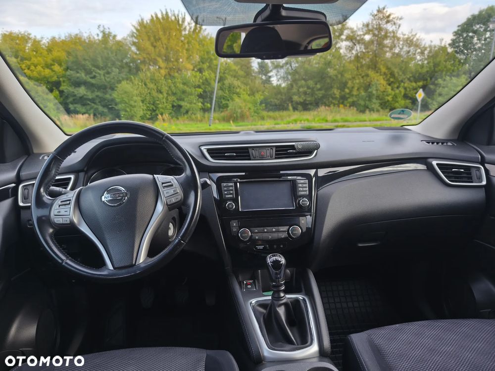 Nissan Qashqai 1.2 DIG-T N-Connecta EU6 - 13