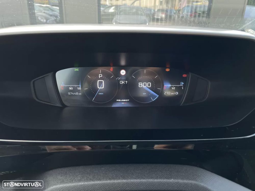 Peugeot 308 1.2 PureTech Allure Full LED EAT8 - 24