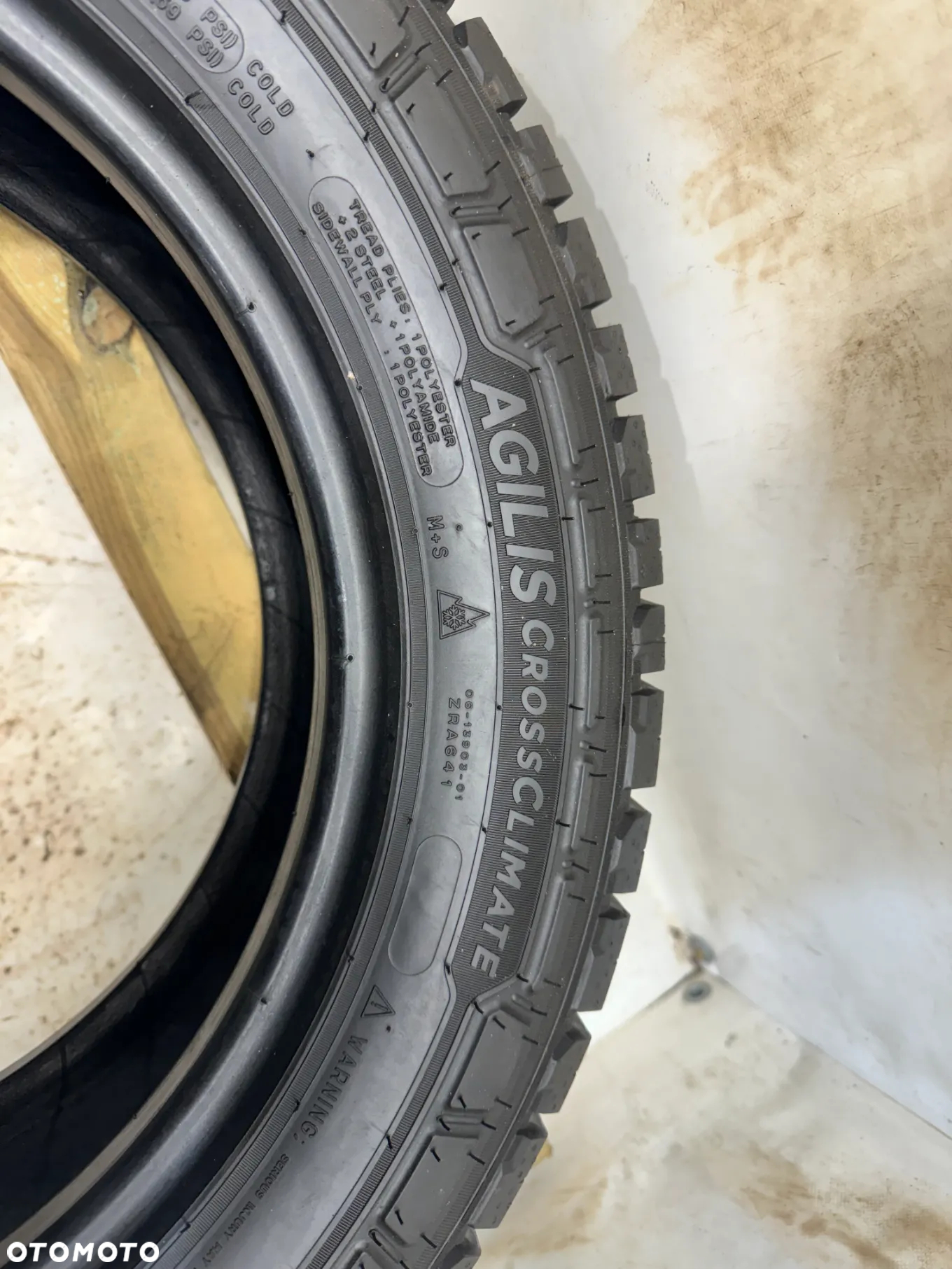 OP-1 195/65R16C 104/102R MICHELIN AGLIS CROSS CLIMATE - 4