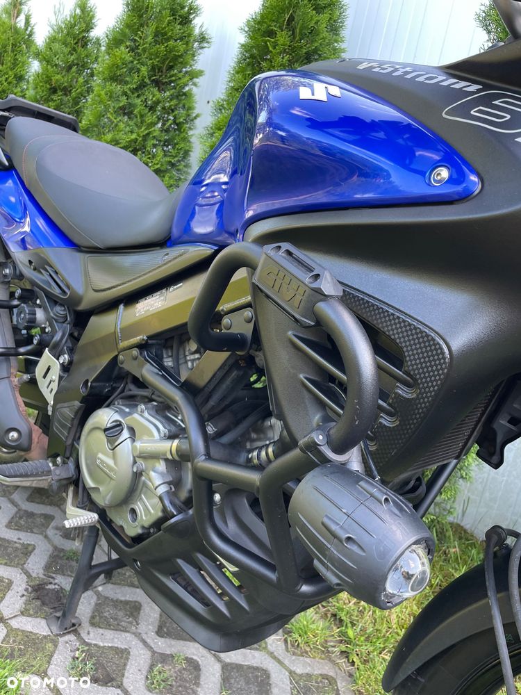 Suzuki V-STROM - 20