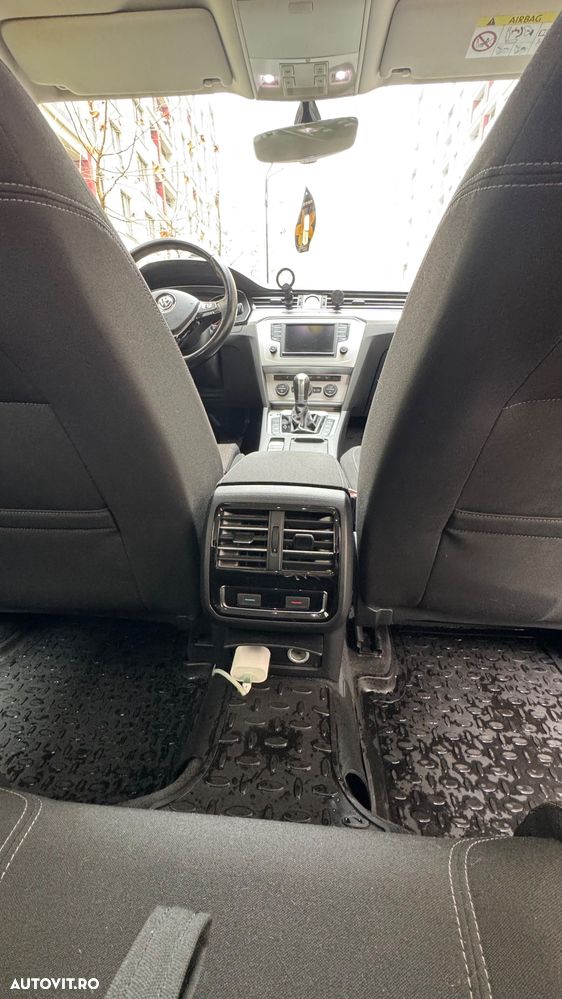 Volkswagen Passat - 10