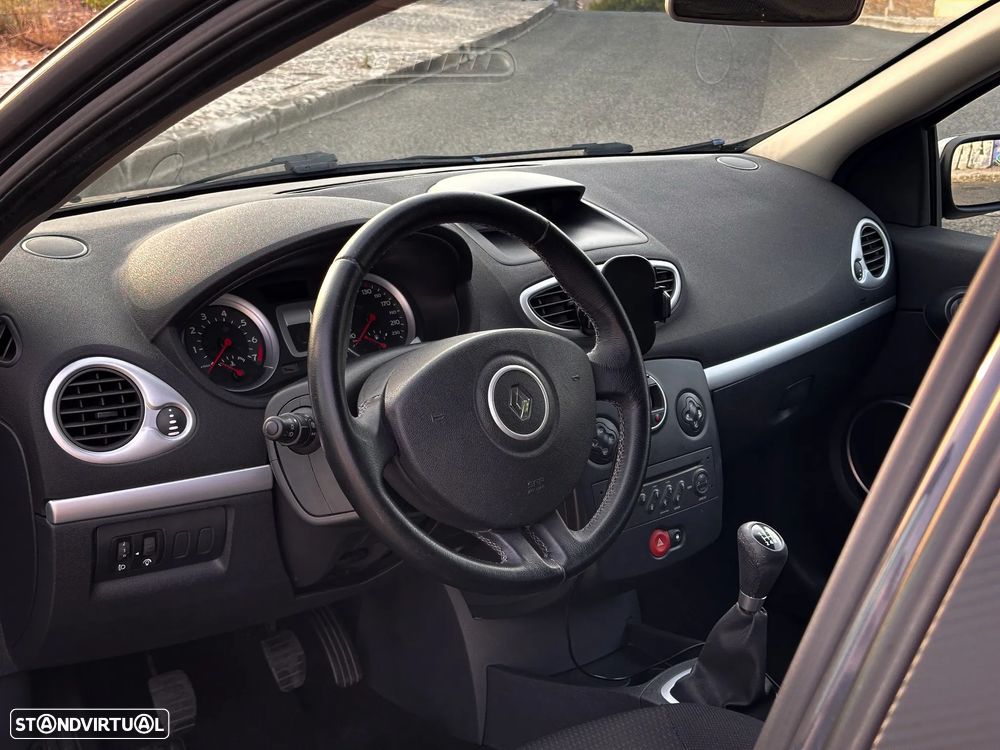 Renault Clio 1.2 16V Dynamique S - 6