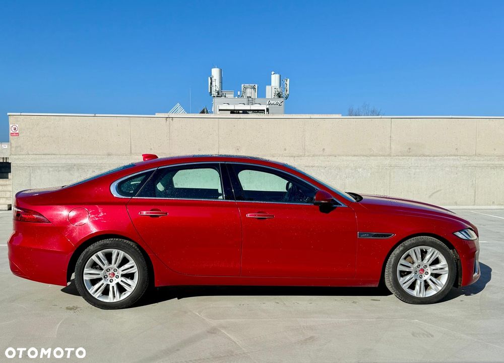 Jaguar XF - 4