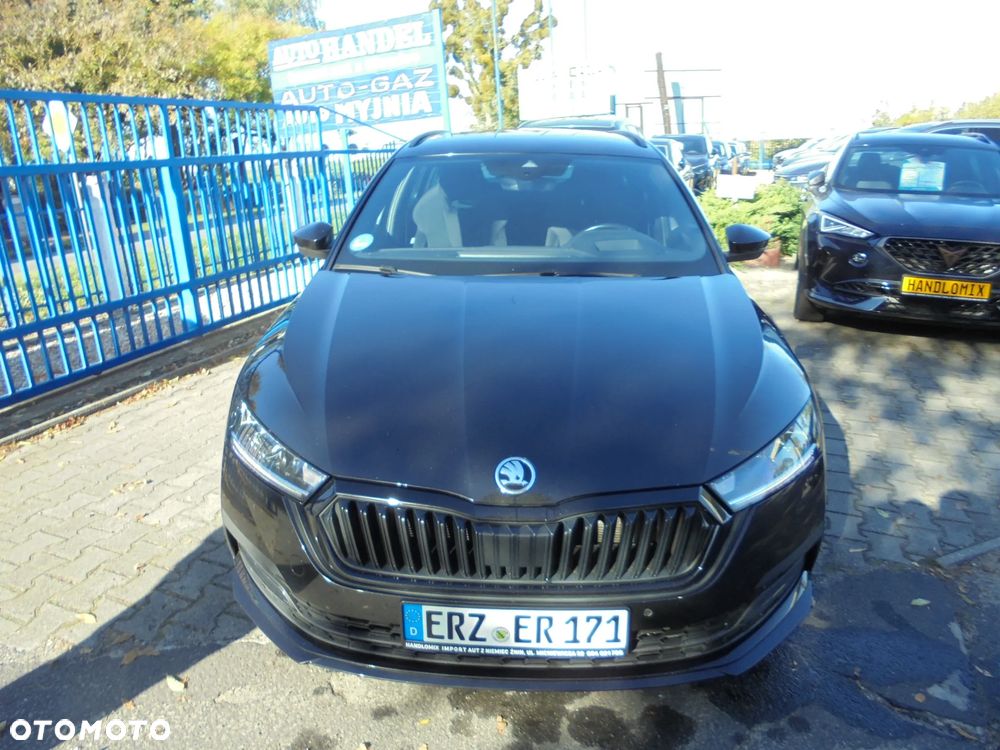 Skoda Octavia 2.0 TDI DSG Sportline - 34