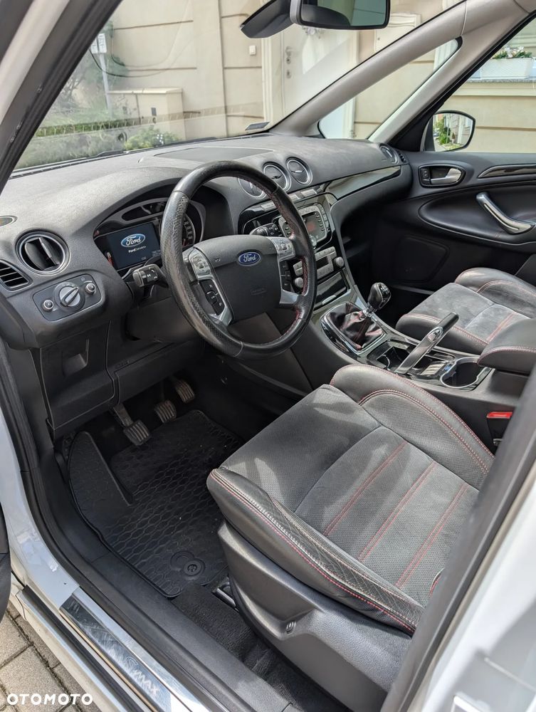 Ford S-Max 2.0 TDCi DPF Titanium X - 13