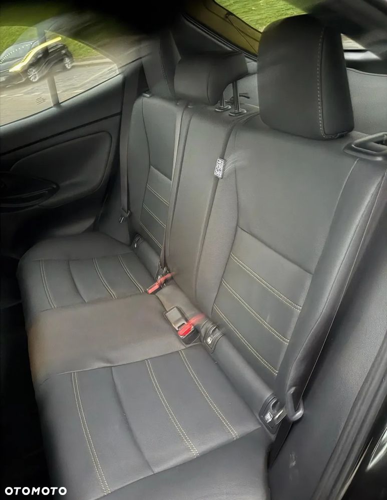 Toyota Yaris Hybrid 1.5 Premiere Edition - 23
