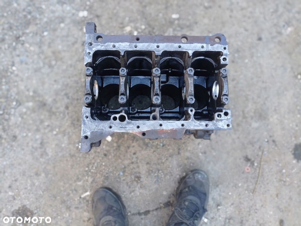 blok silnika volkswagen 2.0 tdi azv bkd - 1