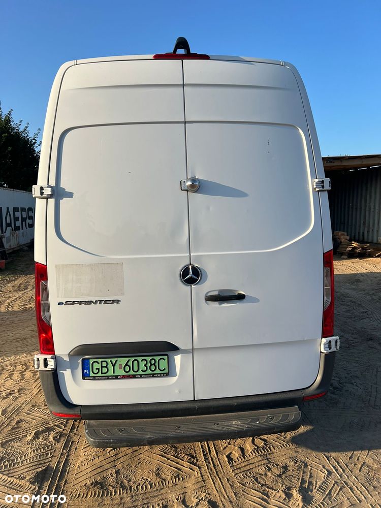 Mercedes-Benz E-sprinter - 3