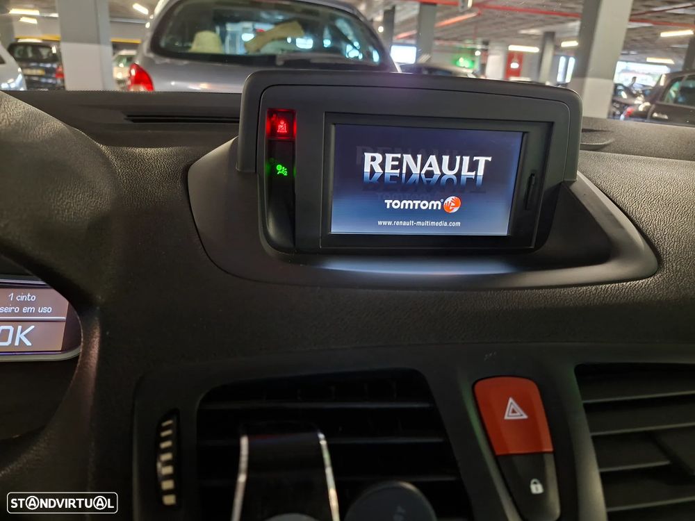 Renault Mégane 1.5 dCi Dynamique - 7