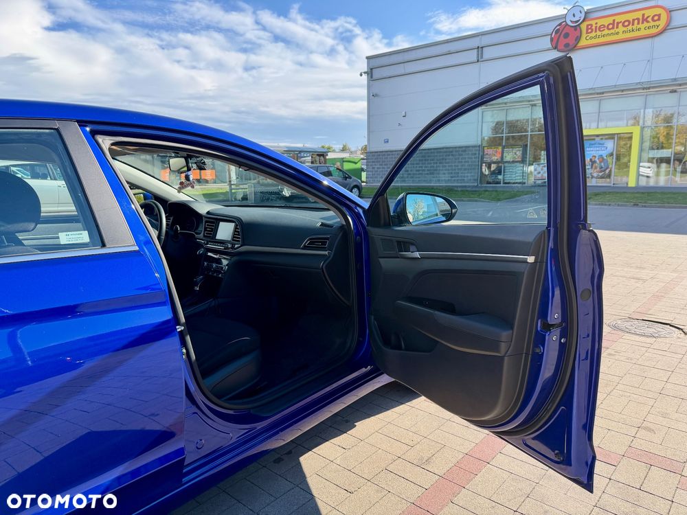 Hyundai Elantra 1.6 Style - 6