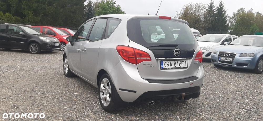 Opel Meriva - 13