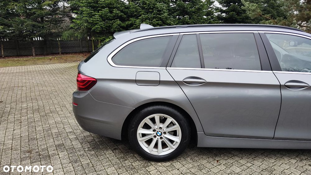 BMW Seria 5 520d - 13