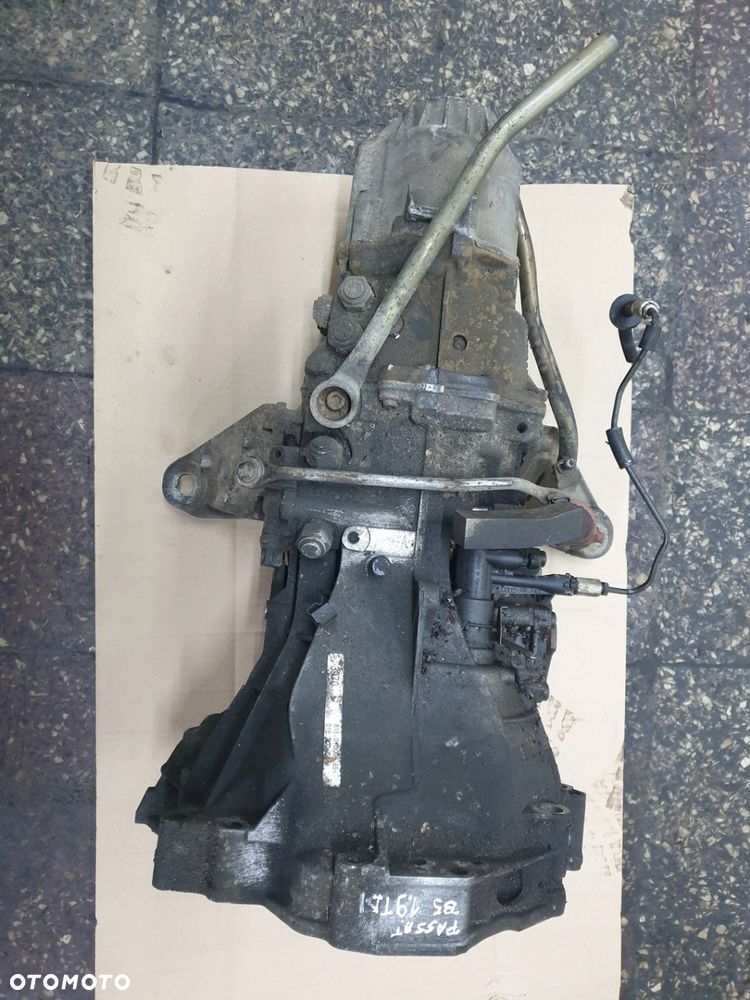 SKRZYNIA BIEGÓW VOLKSWAGEN PASSAT B5 1.9 TDI 01E300046