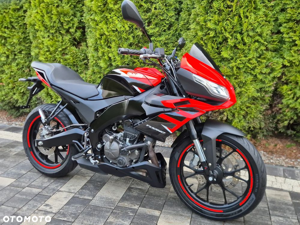 Aprilia Tuono - 1