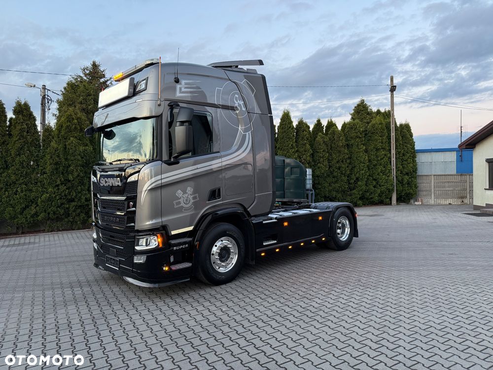 Scania - 16