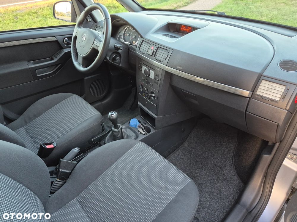 Opel Meriva 1.4 Cosmo - 24