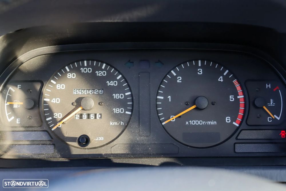 Toyota Land Cruiser - 22