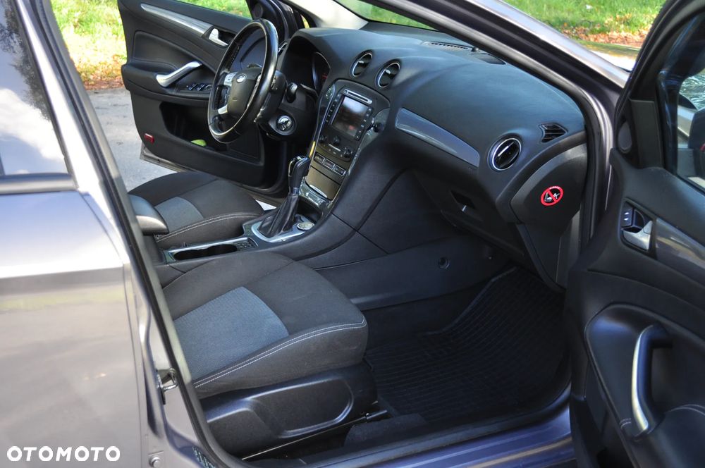 Ford Mondeo - 12