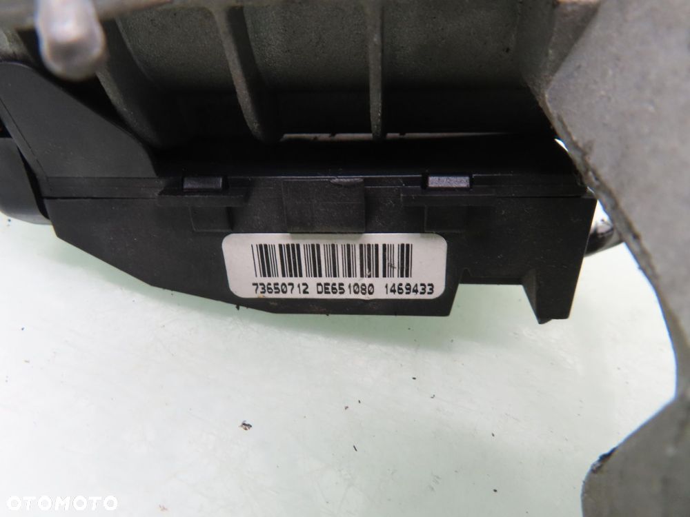 STACYJKA WKŁADKI TOYOTA AVENSIS I (T22) 45020052 73650712 - 3