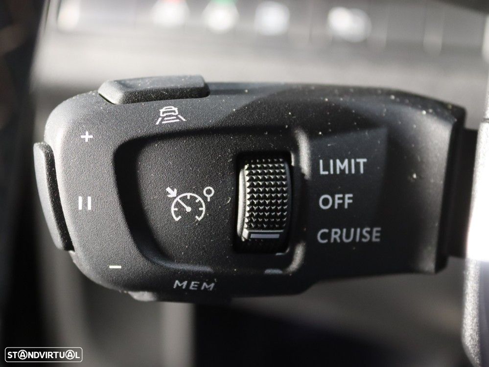 Peugeot 3008 1.6 Hybrid GT Pack e-EAT8 - 22