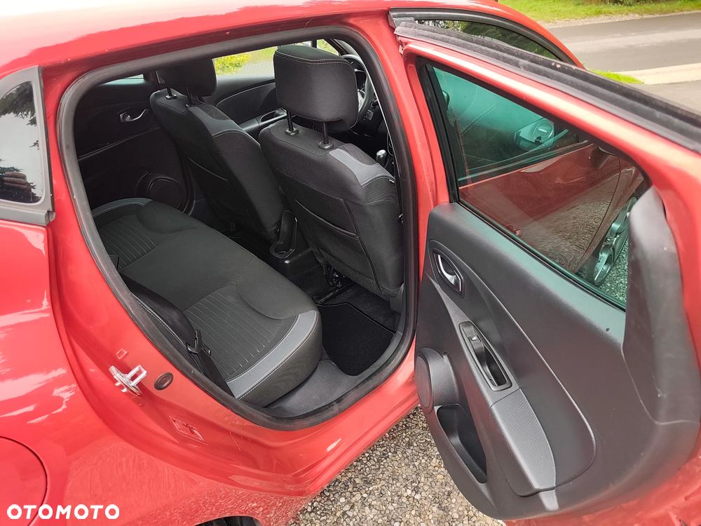 Renault Clio - 15