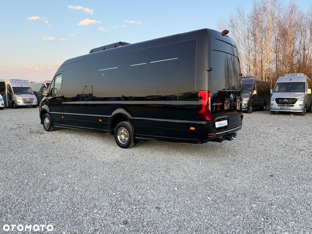 Mercedes-Benz Sprinter 519 - 19