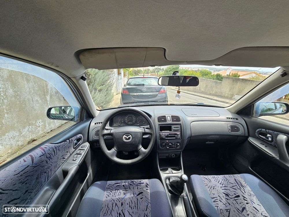Mazda 323 F 1.5 GLX - 4