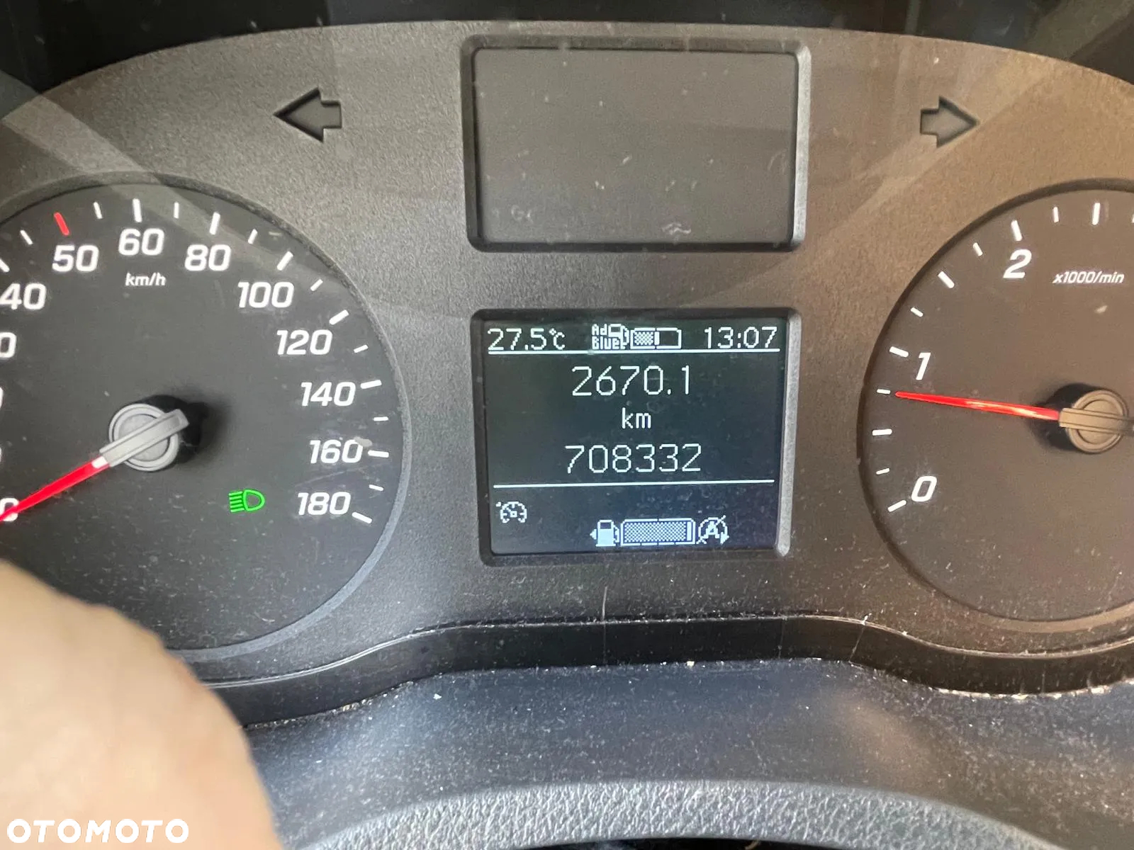 Mercedes-Benz Sprinter - 4