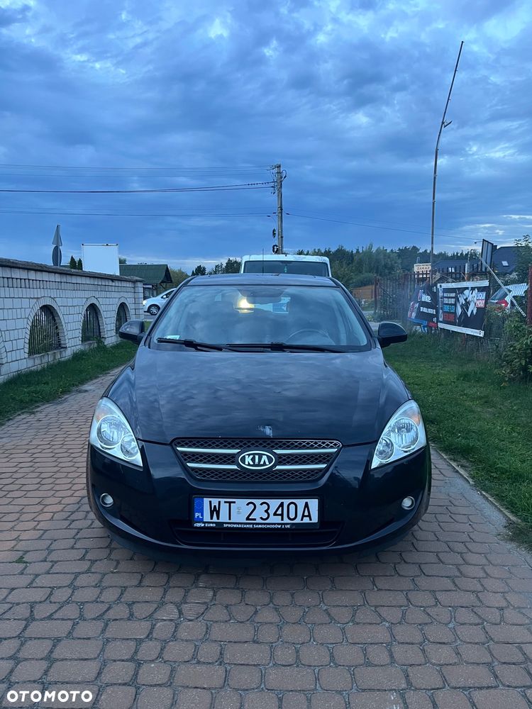 Kia Ceed 1.6 Crdi Comfort + - 2