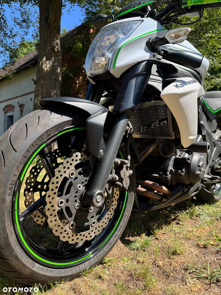 Kawasaki ER - 7