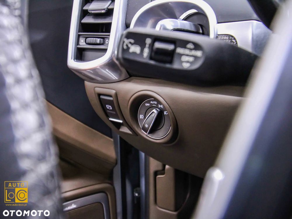 Porsche Cayenne S Diesel Platinum Edition - 34