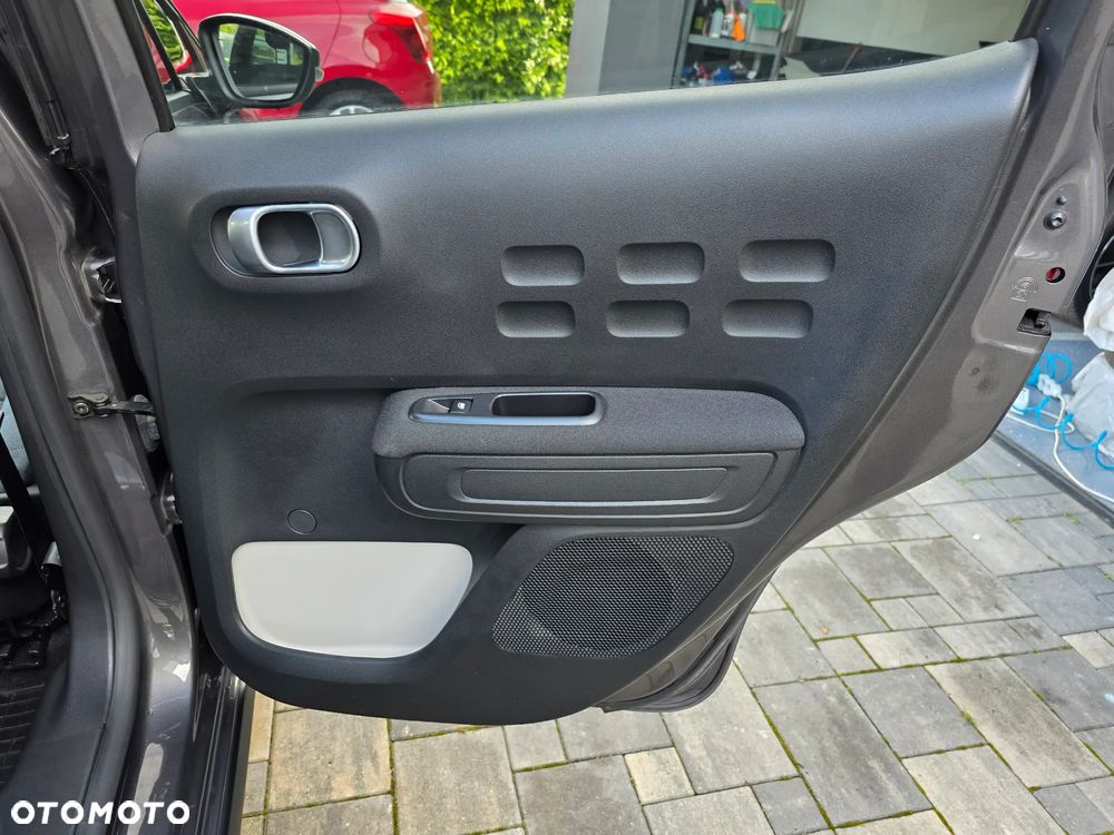 Citroën C3 1.2 PureTech Shine S&S EAT6 - 21